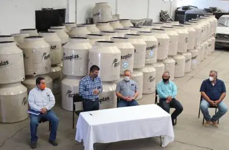Entregan estaciones de lavado de manos en Michoacán para reforzar acciones sanitarias, compromiso de la Comisión Nacional del Agua (CONAGUA)